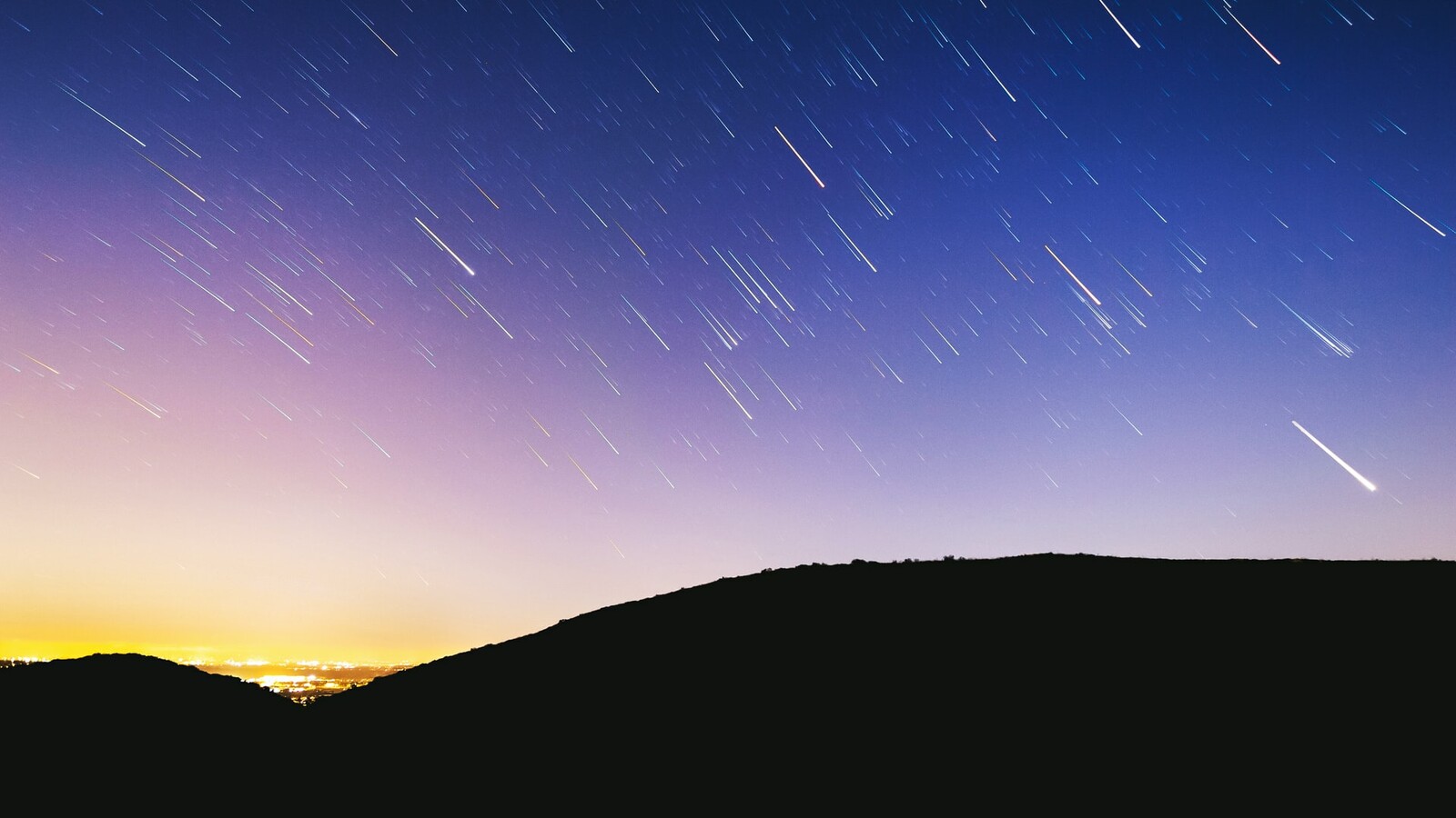 © unsplash.com meteors